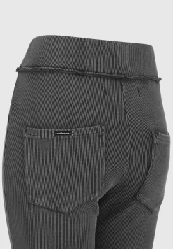 Ribbed Flared Leggings